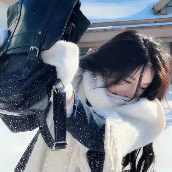 被偷听心声后女配变团宠